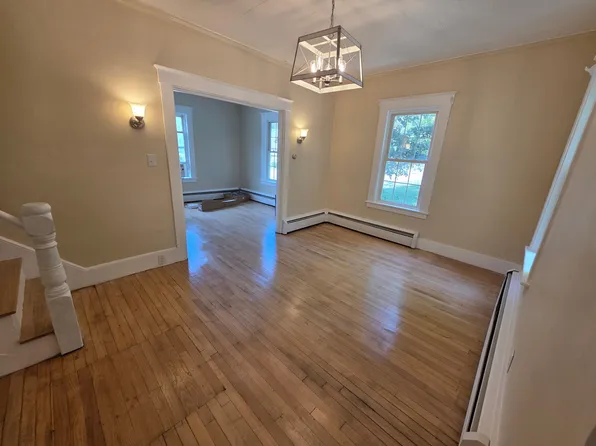 774 Main St #A, Sanford, ME 04073