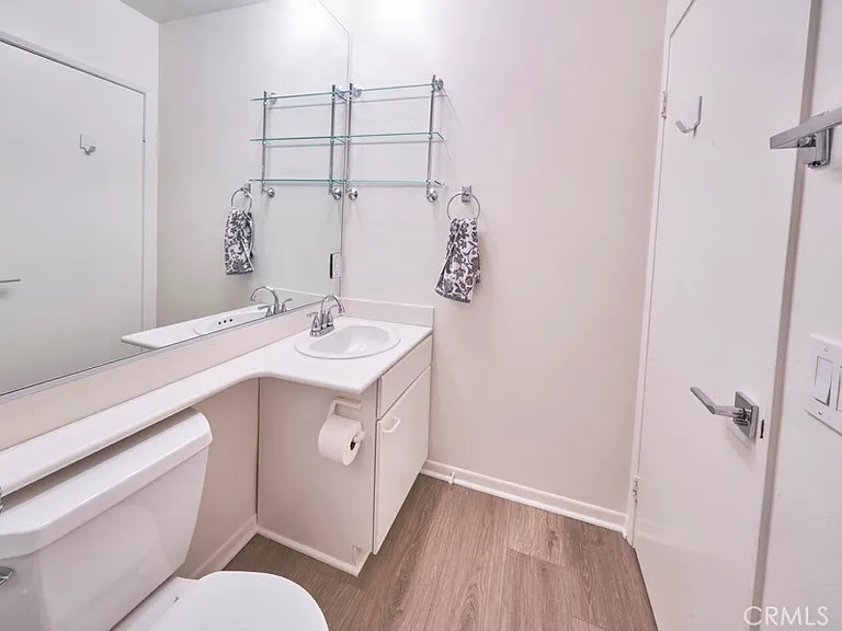 1617 S Beverly Glen Blvd #303 — Photo 38