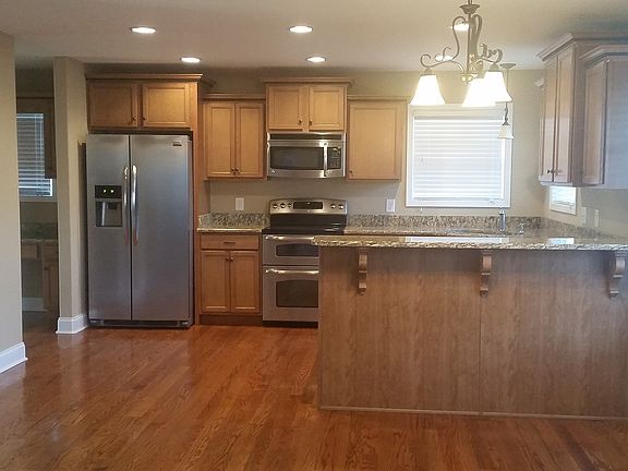 2nd image of 3385 Franklin Meadows Way
