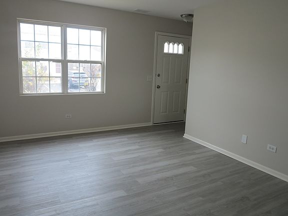 3rd image of 651 W Liberty St Unit A
