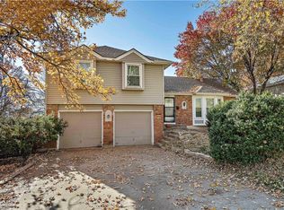 7109 W 89th Ter, Overland Park, KS 66212