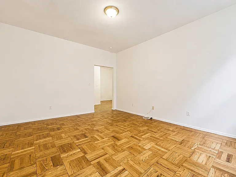 1803 Riverside Dr #1G — Photo 4