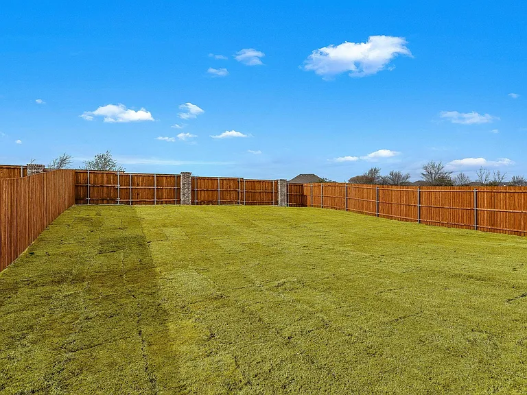4317 Cordata Dr — Photo 6