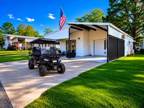 183 Magnolia, Zavalla, TX 75980