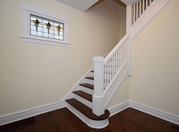 4th image of 339 Ashland Ave