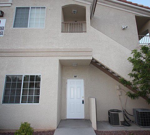 Front Entrance of Unit 1067