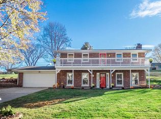 1610 Raintree Dr, Mount Vernon, IN 47620