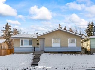 531 N 64th Ave NW, Calgary, AB T2K 0M3