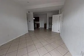 2900 NW 5th Ct — Photo 16