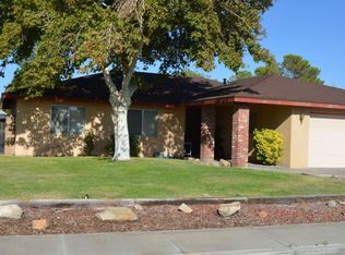 308 Larkspur St, Ridgecrest, CA 93555