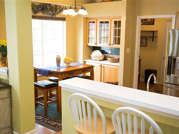 5th image of 6555 Cahill Pl