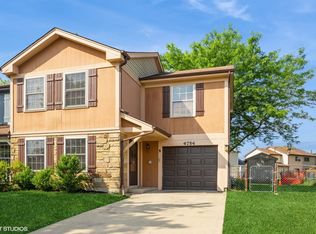 4754 Whitney Dr, Hanover Park, IL 60133