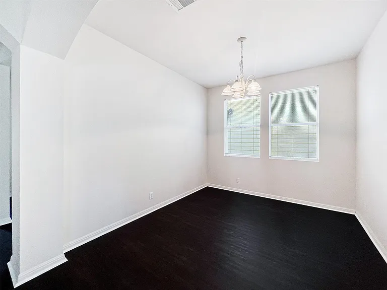 4712 Lake Champlain Ln — Photo 11