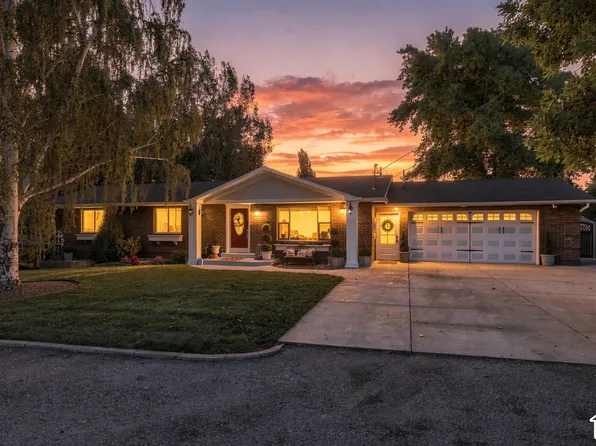 77 E 200 N, Mona, UT 84645
