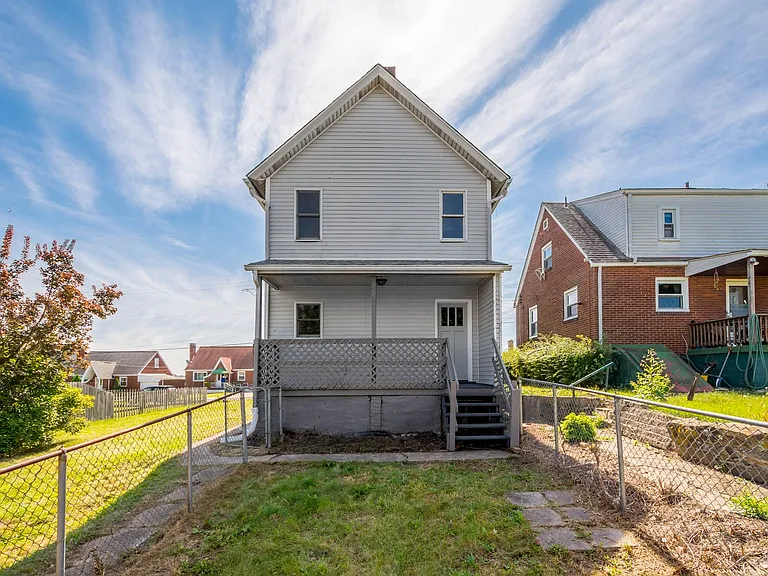 1744 Highland Ave — Photo 10