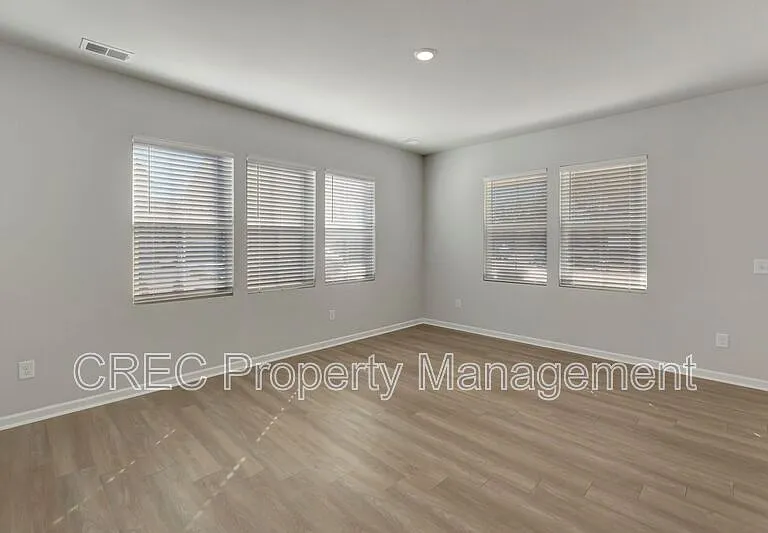 1465 Central Ave — Photo 7