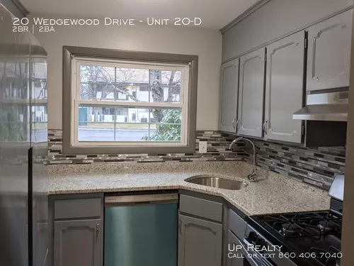 20 Wedgewood Dr #20-D Photo 1