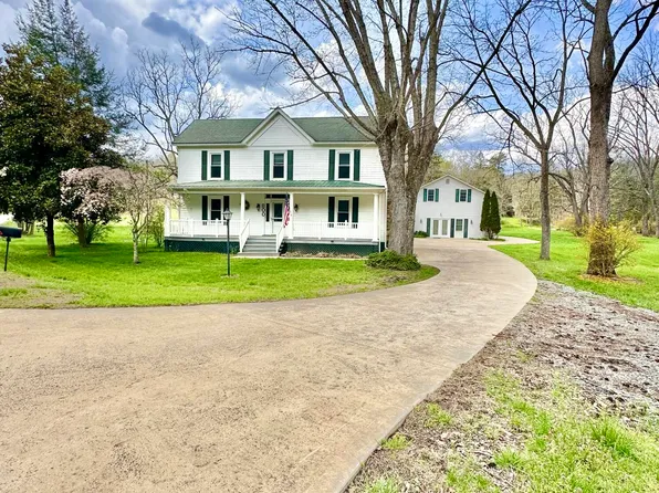 800 E Morris Hill Rd, Covington, VA 24426