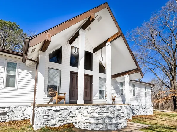38 Alton Cir, Rogers, AR 72756