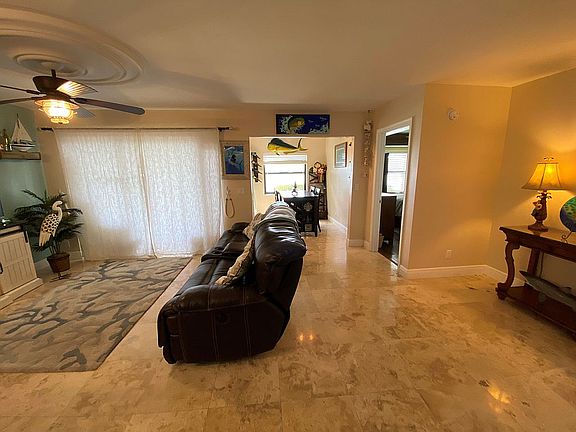 5th image of 807 Republic Ct