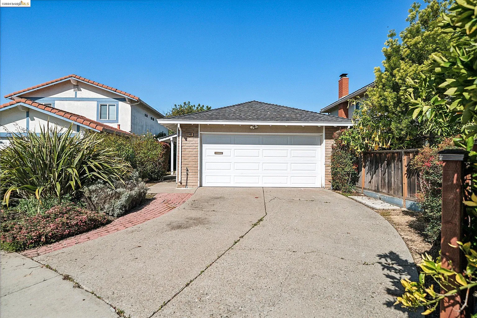 5149 Bolton Pl photo 1