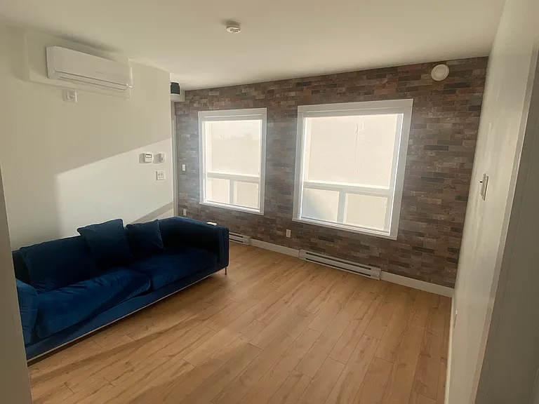 2493 Montrose Ave #410 — Photo 15