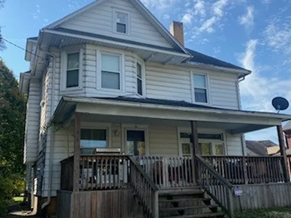 61 E Oxford St, Alliance, OH 44601