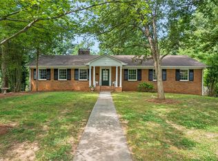 332 Grandview Dr, Winston Salem, NC 27104