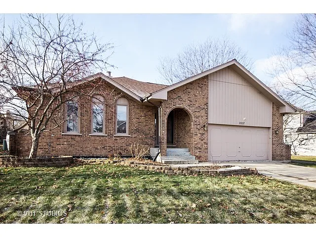 2207 Ridgewood Rd photo 1