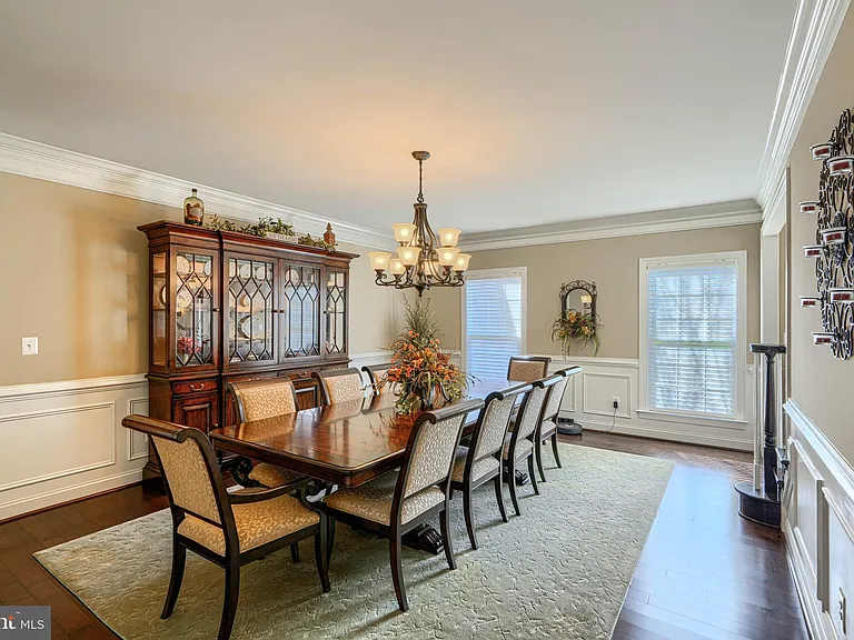 1319 Martin Meadows Dr — Photo 29