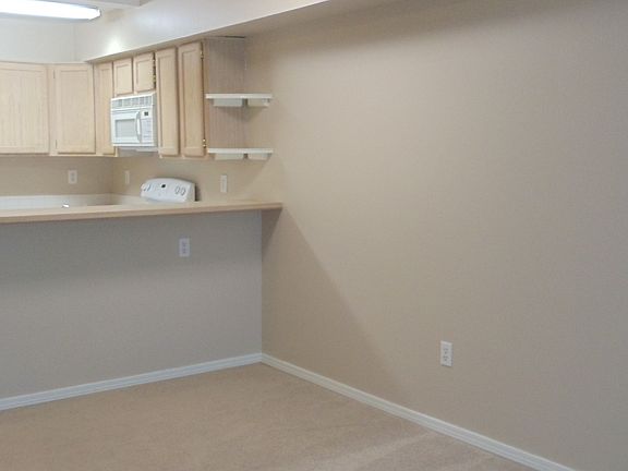 4th image of 2117 N 107th St Unit 107