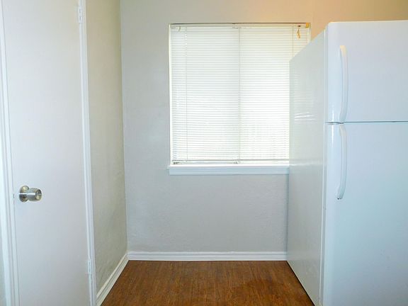 5th image of 401 Betchan St APT 4A