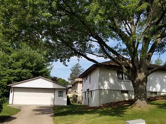 2nd image of 2004 W Austin Dr
