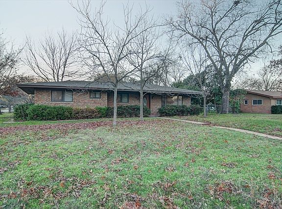 2nd image of 1100 Peggy Dr