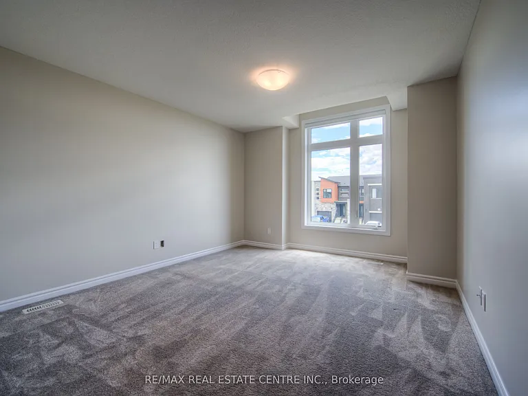322 Bradshaw Dr — Photo 15