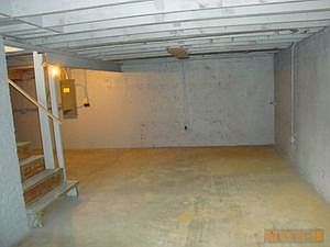 5th image of 2600 N Lewis Ave