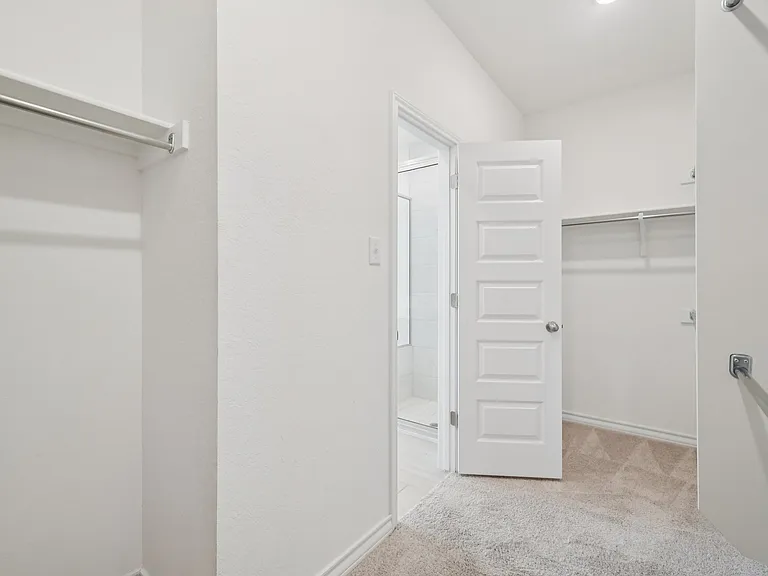 10833 Coppola — Photo 21