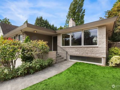 3209 27th Avenue W, Seattle, WA, 98199