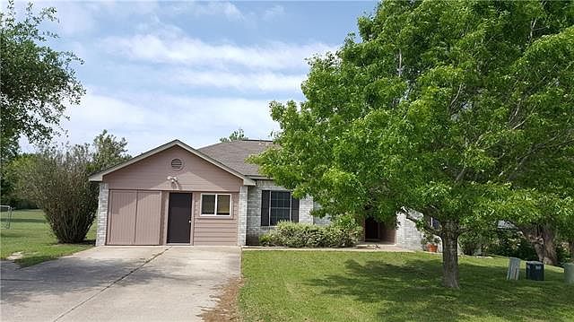 1st image of 102 Willow Dr