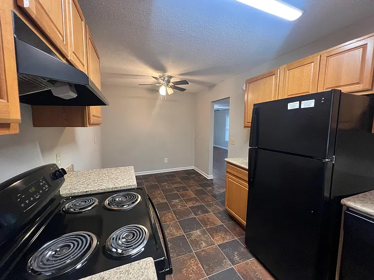 200 Merrywood Dr — Photo 12