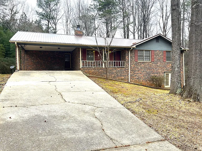 40 Wagon Wheel Dr — Photo 2
