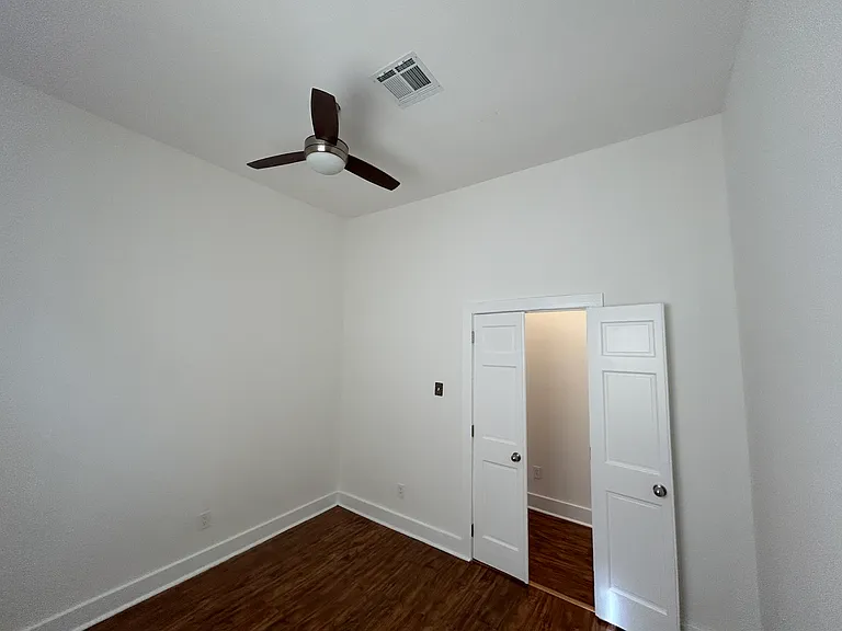 4810 Annunciation St — Photo 7
