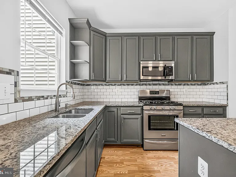 9743 Quiet Brook Ln — Photo 13