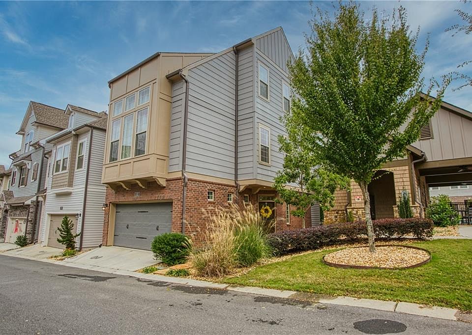 1st image of 112 Bastille Way
