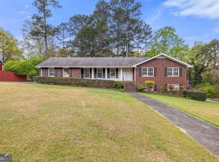 400 N 5th Ave, Winder, GA 30680