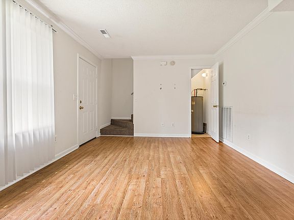 3rd image of 2814 S Greenwood Dr APT 6