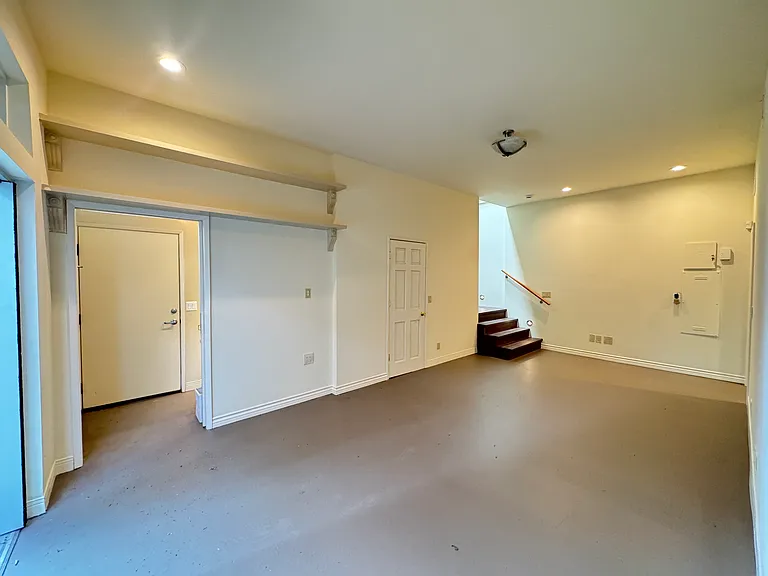 747 N Harper Ave #A — Photo 7