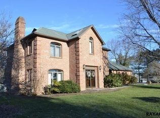 3121 Grandview Rd, Hanover, PA 17331