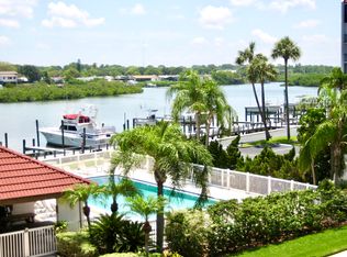 19111 Vista Bay Dr APT 303, Indian Shores, FL 33785