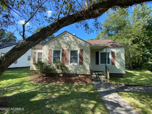 21 E Bayshore Boulevard, Jacksonville, NC 28540